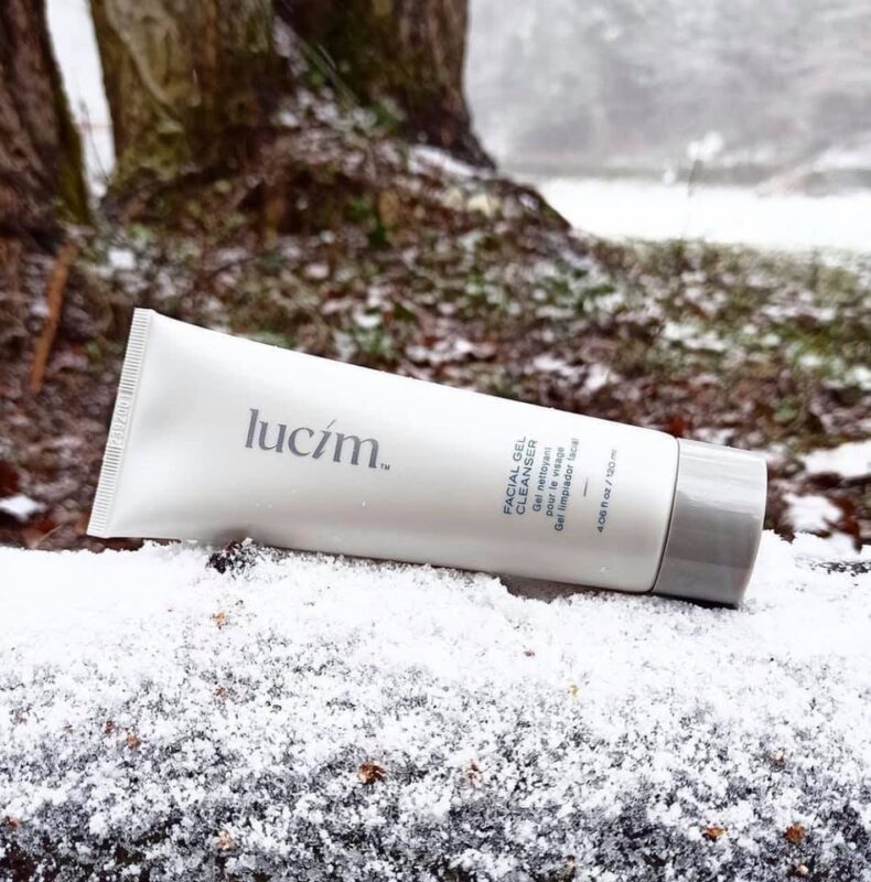 Gel nettoyant pour le visage Lucim dans la neige