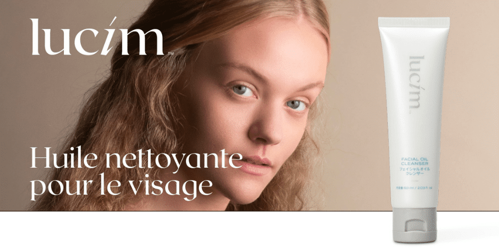 Femme appliquant l'huile nettoyante pour le visage Lucim